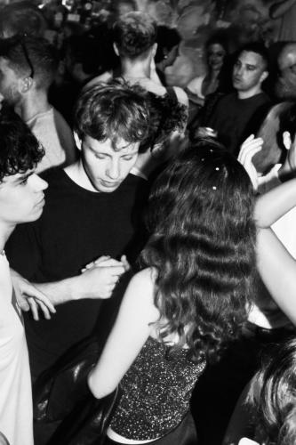 9 (1) (1) (1) (1) (1) (1) (1) (1)